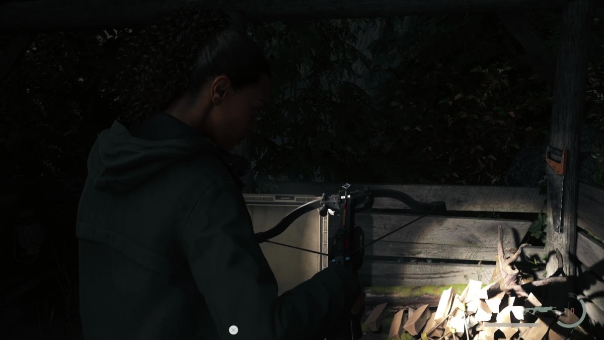 Saga wielding a crossbow in Alan Wake 2.
